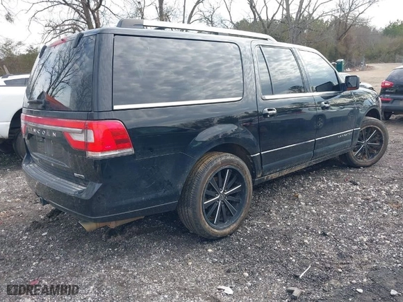 2016 Lincoln Navigator L Select with VIN 5LMJJ3JT3GEL08250, listed as a IAAI auction lot 41458595 with 290,005 mi miles. Bid and sale history available at carsss.com. Image 4.