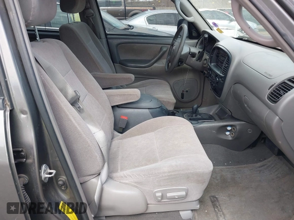 2003 Toyota Sequoia SR5 with VIN 5TDBT44A63S194948, listed as a IAAI auction lot 41865958 with 241,207 mi miles and . Bid and sale history available at DreamBid. Image 5.