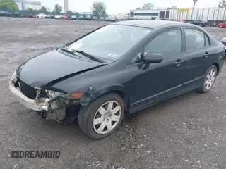 2008 Honda Civic LX z VIN 2HGFA16528H339593, wystawiony jako IAAI lot #42253517 z przebiegiem 130 465 mil mil oraz . Historia ofert i sprzedaży dostępna na DreamBid. Obrazek 17.