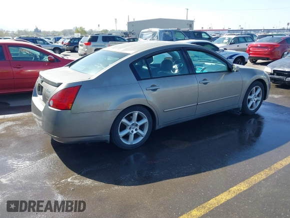 2005 Nissan Maxima 3.5 SL with VIN 1N4BA41E15C832028, listed as a IAAI auction lot 42008272 with 201,978 mi miles. Bid and sale history available at carsss.com. Image 4.
