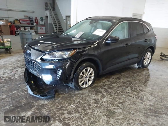 2020 Ford Escape SE with VIN 1FMCU9G6XLUC71527, listed as a IAAI auction lot 41420952 with 70,886 mi miles and . Bid and sale history available at DreamBid. Image 2.