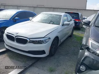 2019 BMW 5 Series 530i z VIN WBAJA5C53KWW48516, wystawiony jako IAAI lot #41524190 z przebiegiem 62 280 mil mil oraz . Historia ofert i sprzedaży dostępna na DreamBid. Obrazek 17.
