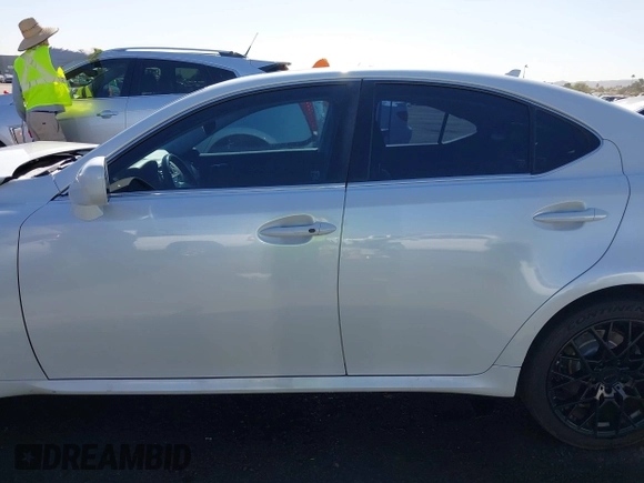 2007 Lexus IS 250 with VIN JTHBK262472046760, listed as a IAAI auction lot 42287520 with 219,758 mi miles and . Bid and sale history available at DreamBid. Image 14.