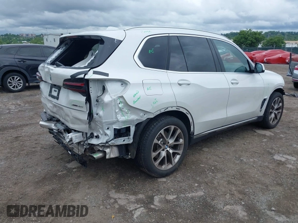 2024 BMW X5 xDrive40i with VIN 5UX23EU0XR9T63789, listed as a IAAI auction lot 42324467 with 25,057 mi miles and . Bid and sale history available at DreamBid. Image 4.