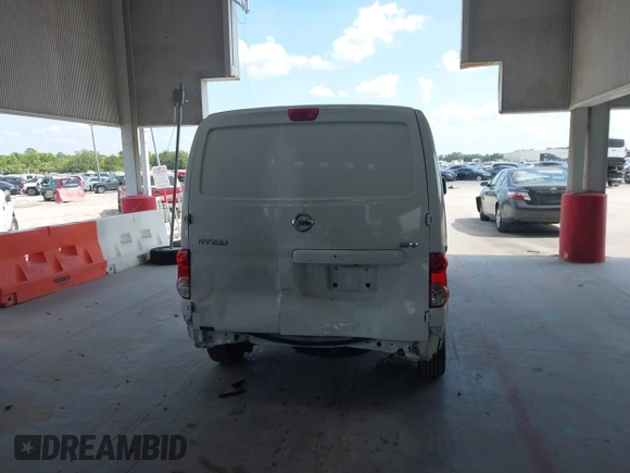 2021 Nissan NV200 S z VIN 3N6CM0KN1MK703807, wystawiony jako IAAI lot #42236648 z przebiegiem 78 438 mil mil oraz . Historia ofert i sprzedaży dostępna na DreamBid. Obrazek 17.