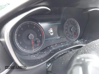 2020 Genesis G70 2.0T z VIN KMTG34LAXLU062859, wystawiony jako IAAI lot #41949979 z przebiegiem 16 628 mil mil oraz . Historia ofert i sprzedaży dostępna na DreamBid. Obrazek 7.
