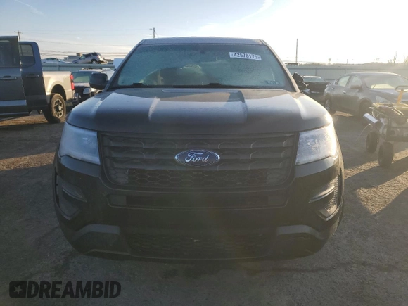 2016 Ford Utility Police Interceptor with VIN 1FM5K8AR5GGA28658, listed as a Copart auction lot 42578175 with 105,980 mi miles and Salvage Title. Bid and sale history available at carsss.com. Image 5.