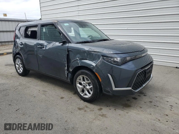 2025 Kia Soul LX with VIN KNDJ23AU7S7260777, listed as a Copart auction lot 53565795 with 1,392 mi miles and Salvage Title. Bid and sale history available at carsss.com. Image 4.