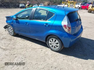 2012 Toyota Prius One z VIN JTDKDTB38C1527448, wystawiony jako IAAI lot #42070550 z przebiegiem Nie podano mil oraz . Historia ofert i sprzedaży dostępna na DreamBid. Obrazek 3.