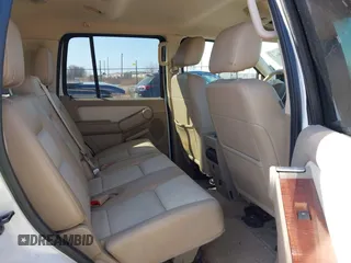 2007 Ford Explorer Eddie Bauer z VIN 1FMEU74EX7UB47448, wystawiony jako IAAI lot #41786044 z przebiegiem 203 808 mil mil oraz . Historia ofert i sprzedaży dostępna na DreamBid. Obrazek 8.