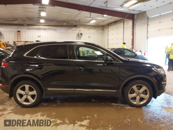 2017 Lincoln MKC Premiere with VIN 5LMCJ1D97HUL35066, listed as a IAAI auction lot 41224223 with 124,826 mi miles. Bid and sale history available at carsss.com. Image 13.