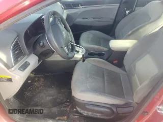 2017 Hyundai Elantra SE z VIN 5NPD74LF7HH211523, wystawiony jako Copart lot #54155405 z przebiegiem Nie podano mil oraz Szkoda całkowita • Salvage title. Historia ofert i sprzedaży dostępna na DreamBid. Obrazek 7.