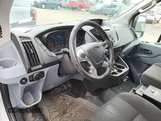 2016 Ford Transit с VIN 1FTYR1YM1GKB55547, выставлен на аукционе IAAI как лот 42515973 с пробегом 123 629 миль миль и . История ставок и продаж доступна на DreamBid. Изображение 19.