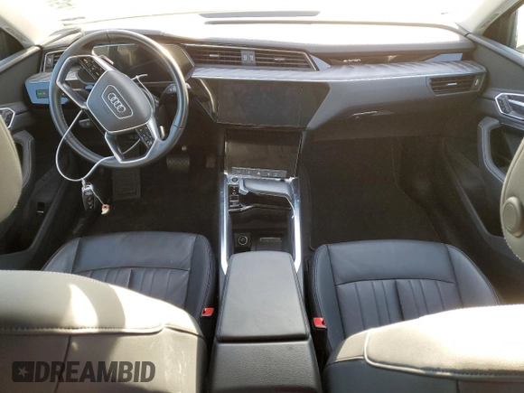 2022 Audi e-tron Premium with VIN WA1AABGE3NB007271, listed as a Copart auction lot 76786454 with 31,633 mi miles and Salvage Title. Bid and sale history available at DreamBid. Image 8.