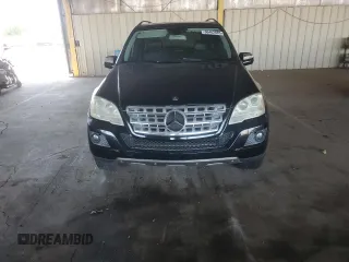 2009 Mercedes-Benz M 350 z VIN 4JGBB86E09A523929, wystawiony jako Copart lot #60462685 z przebiegiem 211 099 mil mil oraz Czysty tytuł • Clean title. Historia ofert i sprzedaży dostępna na DreamBid. Obrazek 5.