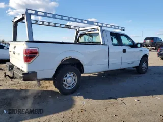 2012 Ford F-150 XL w/HD Payload Pkg with VIN 1FTVX1CF7CKD53156, listed as a Copart auction lot 82223504 with 468,475 mi miles and Clean Title. Bid and sale history available at carsss.com. Image 3.