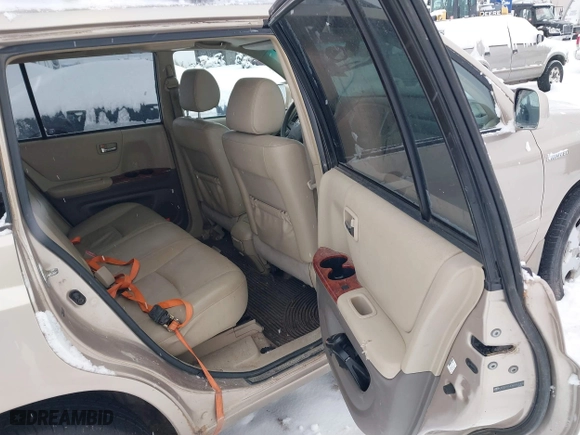 2006 Toyota Highlander w/3rd Row with VIN JTEEP21A760151409, listed as a IAAI auction lot 41395361 with 236,217 mi miles. Bid and sale history available at carsss.com. Image 8.