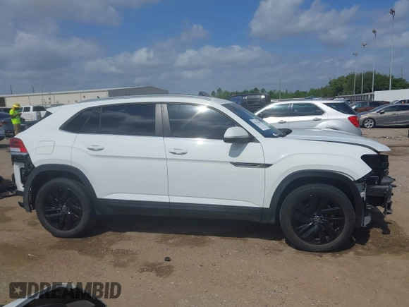 2022 Volkswagen Atlas SE with VIN 1V2WE2CA1NC217119, listed as a IAAI auction lot 42251488 with 45,034 mi miles and . Bid and sale history available at DreamBid. Image 14.
