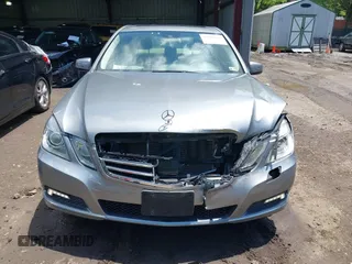 2010 Mercedes-Benz E 350 Luxury с VIN WDDHF5GB6AA252536, выставлен на аукционе IAAI как лот 42396716 с пробегом 121 275 миль миль и . История ставок и продаж доступна на DreamBid. Изображение 12.
