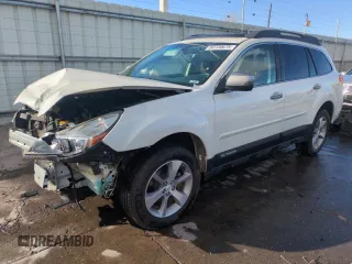 2014 Subaru Outback 2.5i Limited with VIN 4S4BRCPC7E3268075, listed as a Copart auction lot 51827555 with 135,563 mi miles and Salvage Title. Bid and sale history available at carsss.com. Image 1.