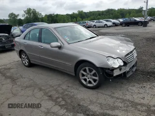 2007 Mercedes-Benz C 280 Luxury z VIN WDBRF92HX7F890445, wystawiony jako Copart lot #59967035 z przebiegiem 178 426 mil mil oraz Szkoda całkowita • Salvage title. Historia ofert i sprzedaży dostępna na DreamBid. Obrazek 4.
