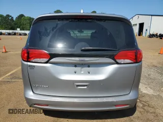 2020 Chrysler Voyager LXi z VIN 2C4RC1DG3LR195842, wystawiony jako Copart lot #52044885 z przebiegiem 114 370 mil mil oraz Szkoda całkowita • Salvage title. Historia ofert i sprzedaży dostępna na DreamBid. Obrazek 6.