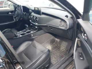 2018 Kia Stinger Premium z VIN KNAE25LAXJ6014856, wystawiony jako IAAI lot #42242842 z przebiegiem 86 091 mil mil oraz . Historia ofert i sprzedaży dostępna na DreamBid. Obrazek 5.