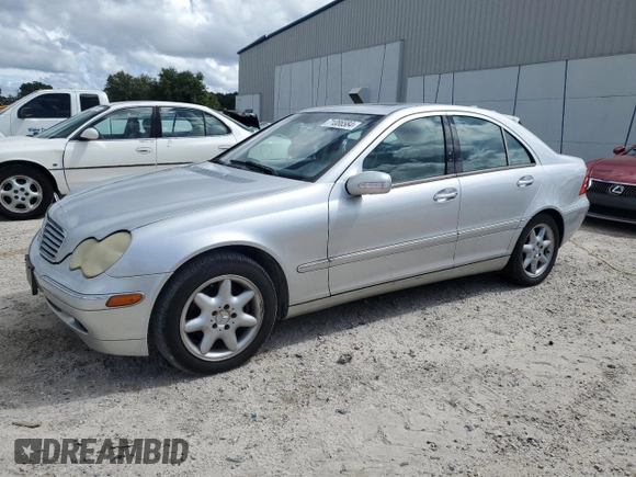 2004 Mercedes-Benz C 320 with VIN WDBRF64J94F458584, listed as a Copart auction lot 71086584 with 112,052 mi miles and Salvage Title. Bid and sale history available at DreamBid. Image 1.