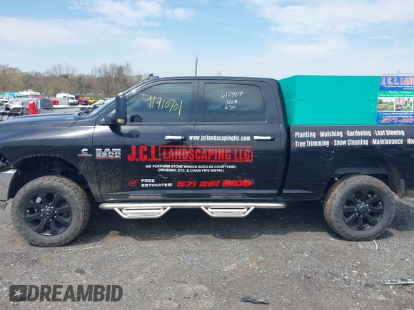 2013 Ram 2500 Big Horn z VIN 3C6UR5DL9DG549987, wystawiony jako IAAI lot #41910701 z przebiegiem 217 477 mil mil oraz . Historia ofert i sprzedaży dostępna na DreamBid. Obrazek 14.