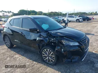 2024 Nissan Kicks SV with VIN 3N1CP5CV4RL476848, listed as a IAAI auction lot 41986736 with 25,304 mi miles. Bid and sale history available at carsss.com. Image 1.