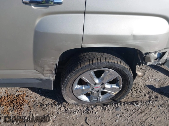 2014 GMC Terrain SLE with VIN 2GKFLWEK9E6125029, listed as a IAAI auction lot 41516666 with 205,510 mi miles. Bid and sale history available at carsss.com. Image 6.