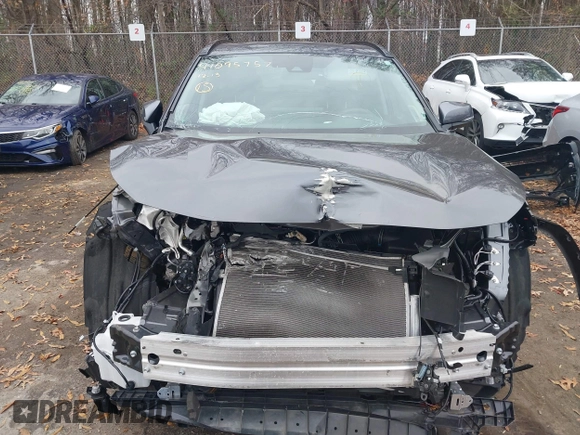 2024 Toyota RAV4 XLE Premium z VIN 2T3A1RFVXRC416172, wystawiony jako IAAI lot #41095757 z przebiegiem 13 208 mil mil oraz . Historia ofert i sprzedaży dostępna na DreamBid. Obrazek 13.