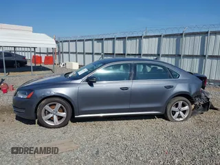 2013 Volkswagen Passat SE z VIN 1VWBH7A39DC048956, wystawiony jako IAAI lot #42039394 z przebiegiem 111 331 mil mil oraz . Historia ofert i sprzedaży dostępna na DreamBid. Obrazek 15.