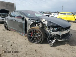 2021 Tesla Model S Long Range z VIN 5YJSA1E5XMF435213, wystawiony jako Copart lot #43395365 z przebiegiem Nie podano mil oraz Szkoda całkowita • Salvage title. Historia ofert i sprzedaży dostępna na DreamBid. Obrazek 4.