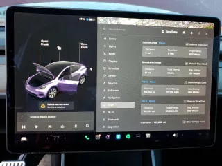 2020 Tesla Model Y Long Range z VIN 5YJYGDEE3LF011297, wystawiony jako Copart lot #42711345 z przebiegiem 103 803 mil mil oraz Szkoda całkowita • Salvage title. Historia ofert i sprzedaży dostępna na DreamBid. Obrazek 9.