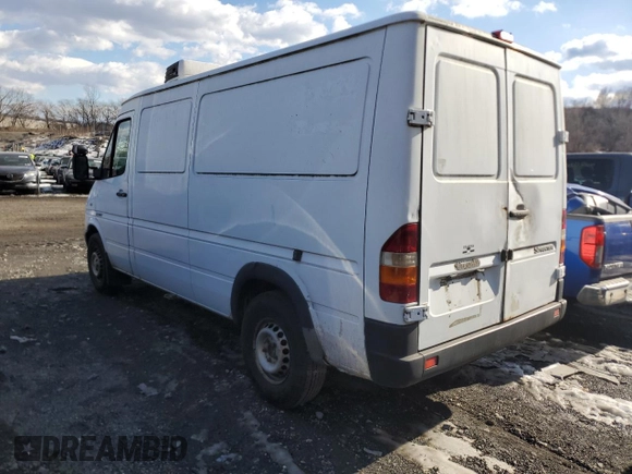 2005 Freightliner Sprinter with VIN WDYPD644X55808843, listed as a Copart auction lot 42859055 with 312,164 mi miles and Clean Title. Bid and sale history available at DreamBid. Image 2.