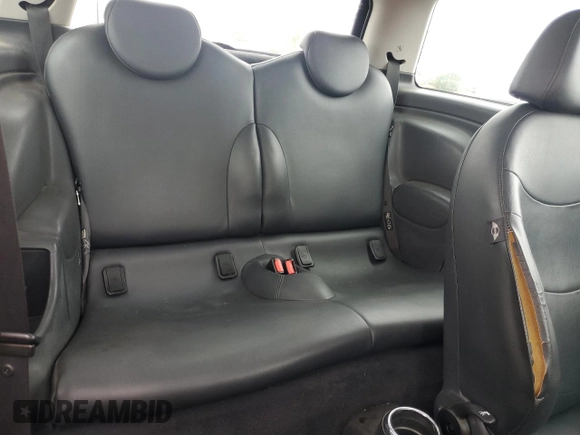 2006 MINI Hardtop S с VIN WMWRE33506TN28448, выставлен на аукционе Copart как лот 53439655 с пробегом 172 789 миль миль и Чистый • Clean title. История ставок и продаж доступна на DreamBid. Изображение 10.