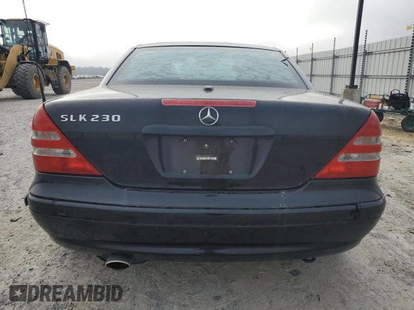 2002 Mercedes-Benz SLK-Class 2.3L Kompressor with VIN WDBKK49F22F259458, listed as a Copart auction lot 68822214 with 178,005 mi miles and Non Repairable. Bid and sale history available at carsss.com. Image 6.