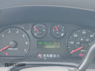 2006 Ford Taurus SE z VIN 1FAFP53U76A195301, wystawiony jako IAAI lot #42180556 z przebiegiem 180 599 mil mil oraz . Historia ofert i sprzedaży dostępna na DreamBid. Obrazek 15.