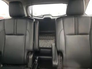 2018 Toyota Highlander SE with VIN 5TDJZRFH4JS488167, listed as a Copart auction lot 51863525 with 119,035 mi miles and Salvage Title. Bid and sale history available at carsss.com. Image 10.