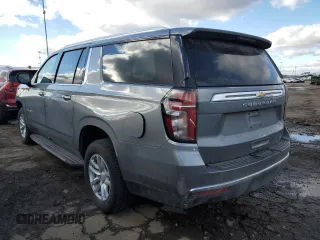2022 Chevrolet Suburban LT with VIN 1GNSKCKD2NR274380, listed as a Copart auction lot 40988343 with 17,764 mi miles and Salvage Title. Bid and sale history available at DreamBid. Image 2.