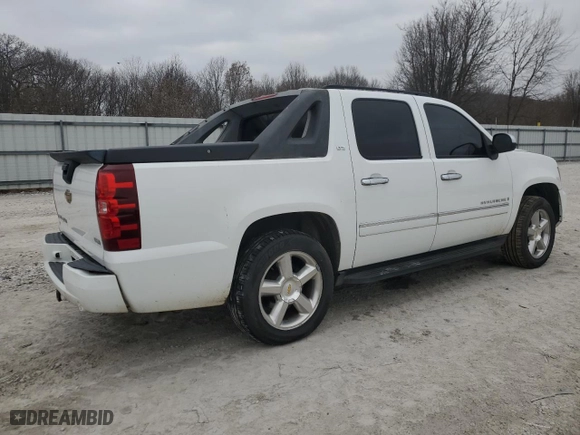 2009 Chevrolet Avalanche LTZ with VIN 3GNFK32099G203830, listed as a Copart auction lot 43719165 with 201,085 mi miles and Clean Title. Bid and sale history available at carsss.com. Image 3.