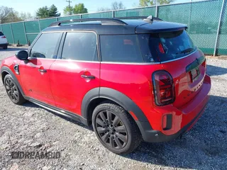 2023 MINI Countryman Cooper S z VIN WMZ83BR03P3R02336, wystawiony jako IAAI lot #41943111 z przebiegiem 22 784 mil mil oraz . Historia ofert i sprzedaży dostępna na DreamBid. Obrazek 3.