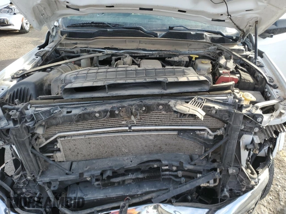 2020 Ram 3500 Laramie z VIN 3C63R3MLXLG293695, wystawiony jako Copart lot #45008095 z przebiegiem 102 028 mil mil oraz Szkoda całkowita • Salvage title. Historia ofert i sprzedaży dostępna na DreamBid. Obrazek 12.
