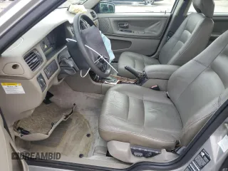 1998 Volvo S70 z VIN YV1LS5676W1522671, wystawiony jako Copart lot #88859815 z przebiegiem 185 585 mil mil oraz Szkody całkowita. Historia ofert i sprzedaży dostępna na DreamBid. Obrazek 7.