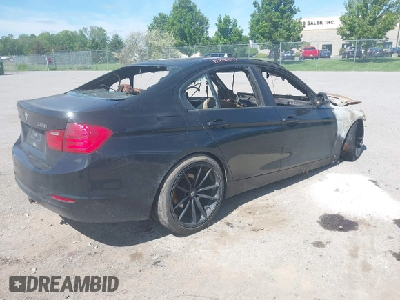 2013 BMW 3 Series 328i xDrive с VIN WBA3B5C58DF591089, выставлен на аукционе IAAI как лот 42286091 с пробегом 133 193 миль миль и . История ставок и продаж доступна на DreamBid. Изображение 4.