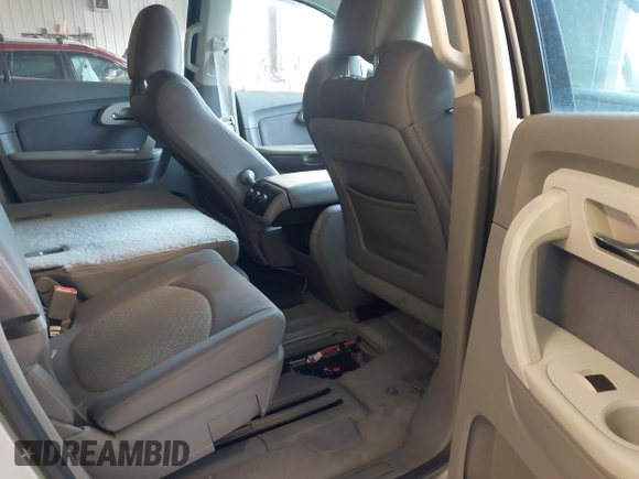2012 Chevrolet Traverse LS z VIN 1GNKRFED4CJ382357, wystawiony jako IAAI lot #42254830 z przebiegiem 137 422 mil mil oraz . Historia ofert i sprzedaży dostępna na DreamBid. Obrazek 8.