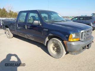 2001 Ford F-350 XL with VIN 1FTSW30L71ED05678, listed as a IAAI auction lot 41634563 with 176,765 mi miles and . Bid and sale history available at DreamBid. Image 1.