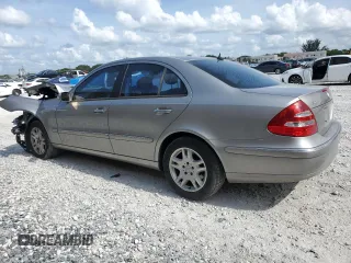 2003 Mercedes-Benz E 320 z VIN WDBUF65J63A194440, wystawiony jako Copart lot #57824905 z przebiegiem Nie podano mil oraz Szkoda całkowita • Salvage title. Historia ofert i sprzedaży dostępna na DreamBid. Obrazek 2.