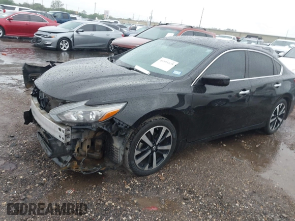 2018 Nissan Altima 2.5 SR with VIN 1N4AL3AP1JC131386, listed as a IAAI auction lot 41895828 with 58,912 mi miles. Bid and sale history available at carsss.com. Image 18.